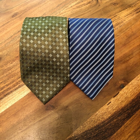 Kenneth Cole Unlisted Ties 100% Silk LOT of 2 EUC - Picture 1 of 4